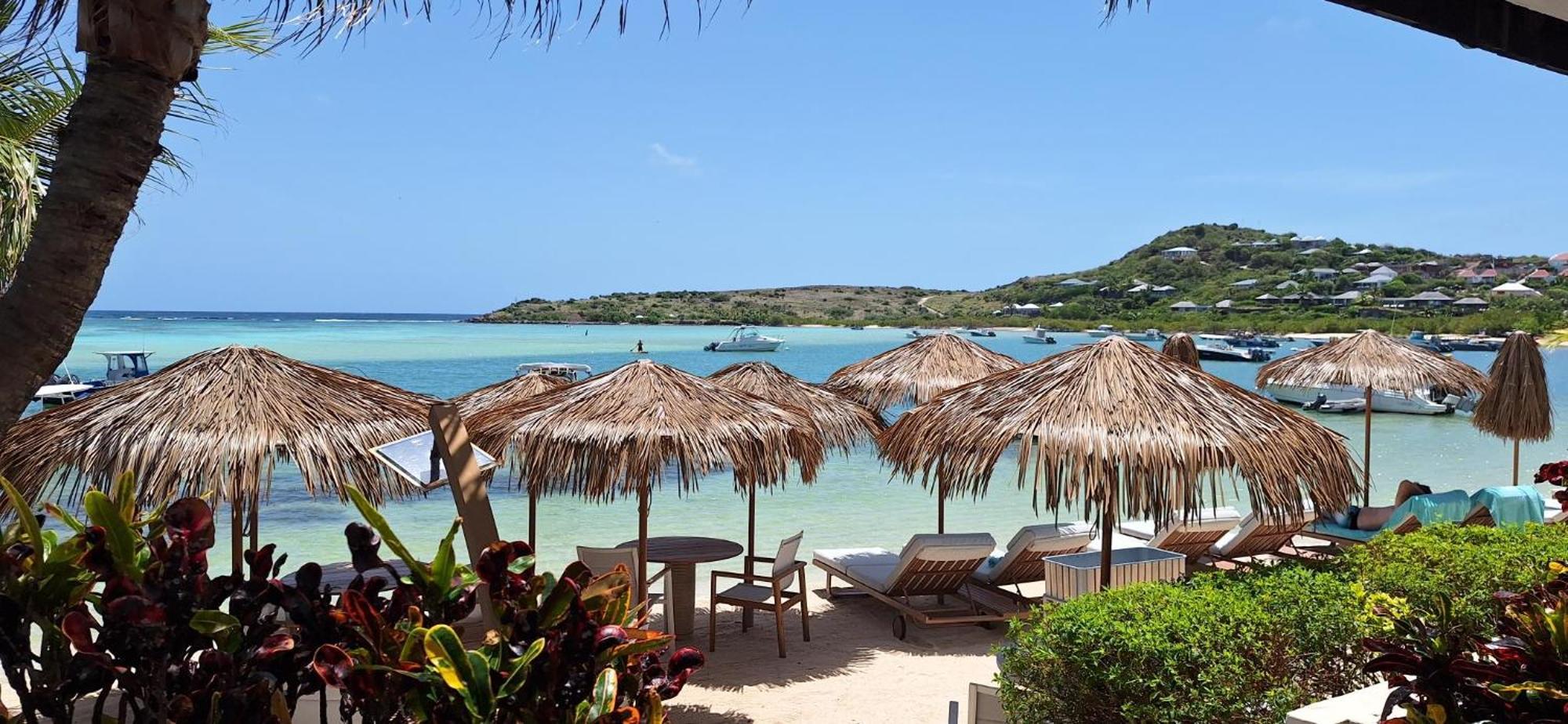 Hotel Les Ondines Sur La Plage 구스타비아 외부 사진