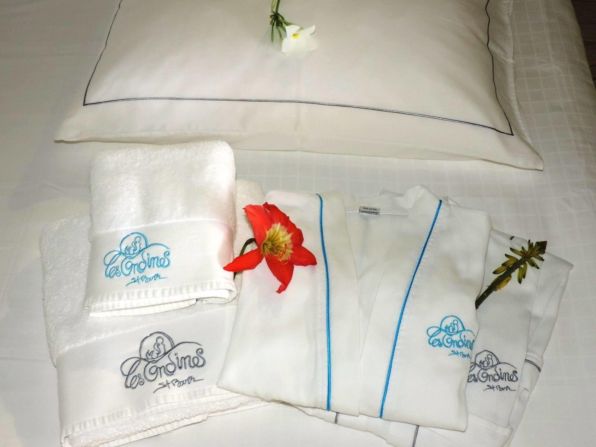 Hotel Les Ondines Sur La Plage 구스타비아 외부 사진